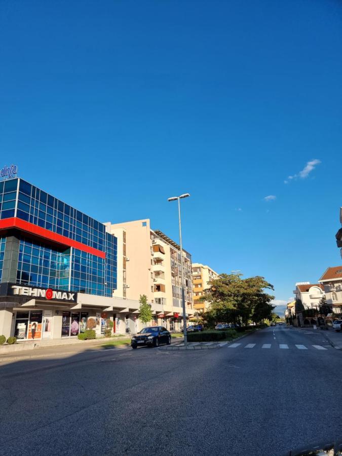 Oksana Apartment Podgorica Exterior photo